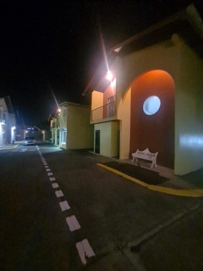 Villas Del Mar La Ceiba Buitenkant foto